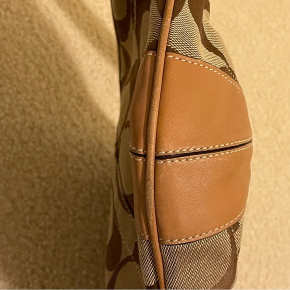 Coach Brown Purse - Picture 5 of 8